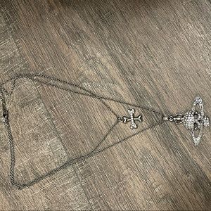 vivienne westwood skull saturn necklace